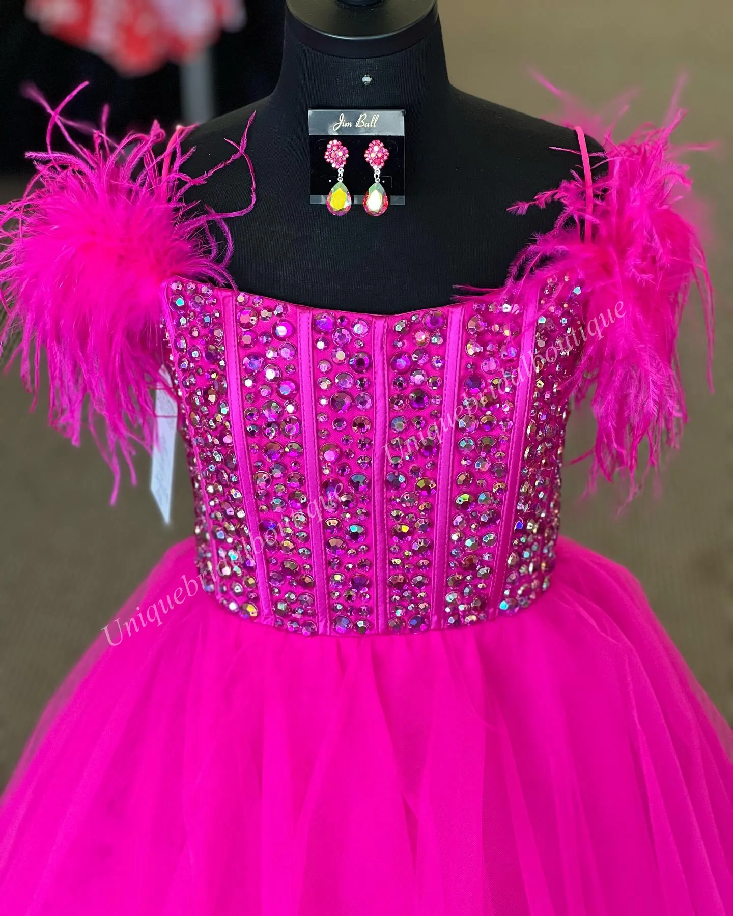 Pink Lilac Feather Shoulder Fuchsia Pageant Dress For Little Girls Perfect  For Birthdays, Formal Cocktail Parties, And Special Occasions Available In  Preteen, Toddler, Teens, Junior, Youth, Infant, Or Little Kid Sizes 2024