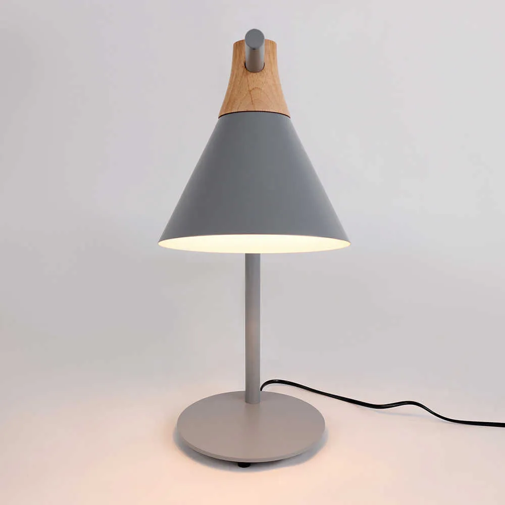 Nordic Simple Wood Table Lamps Modern Iron Art Desk Lamp LED for Home Study Bedroom Bedside Parlor Bookstore Hotel 1229