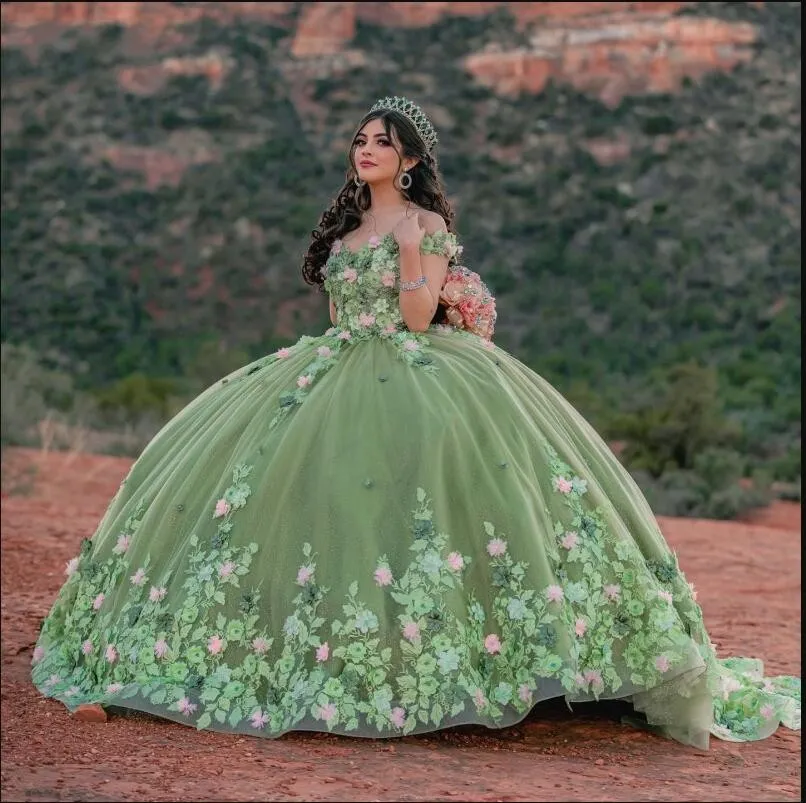 2023 Modest Sage Green Quinceanera Dresses Pink 3D Flowers Floral Lace Applique Ball Gowns Princess Sweet 16 Girls Party Graduation Dress Tulle