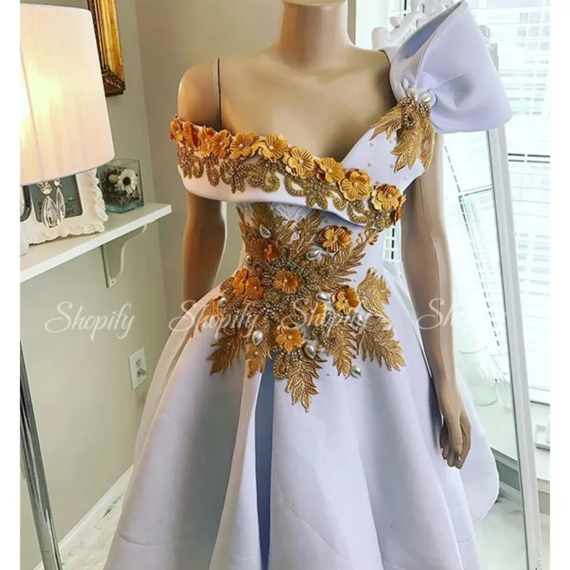 White V-Neck Satin Lace Dress with Crystal Beading and Sweep Train Hemline for Women's Formal Evening from Dhgate Evening Dresses - price 374.03 White V-Neck Satin Lace Dress with Crystal Beading and Sweep Train Hemline for Women's Formal Evening from Dhgate Evening Dresses - price 374.03