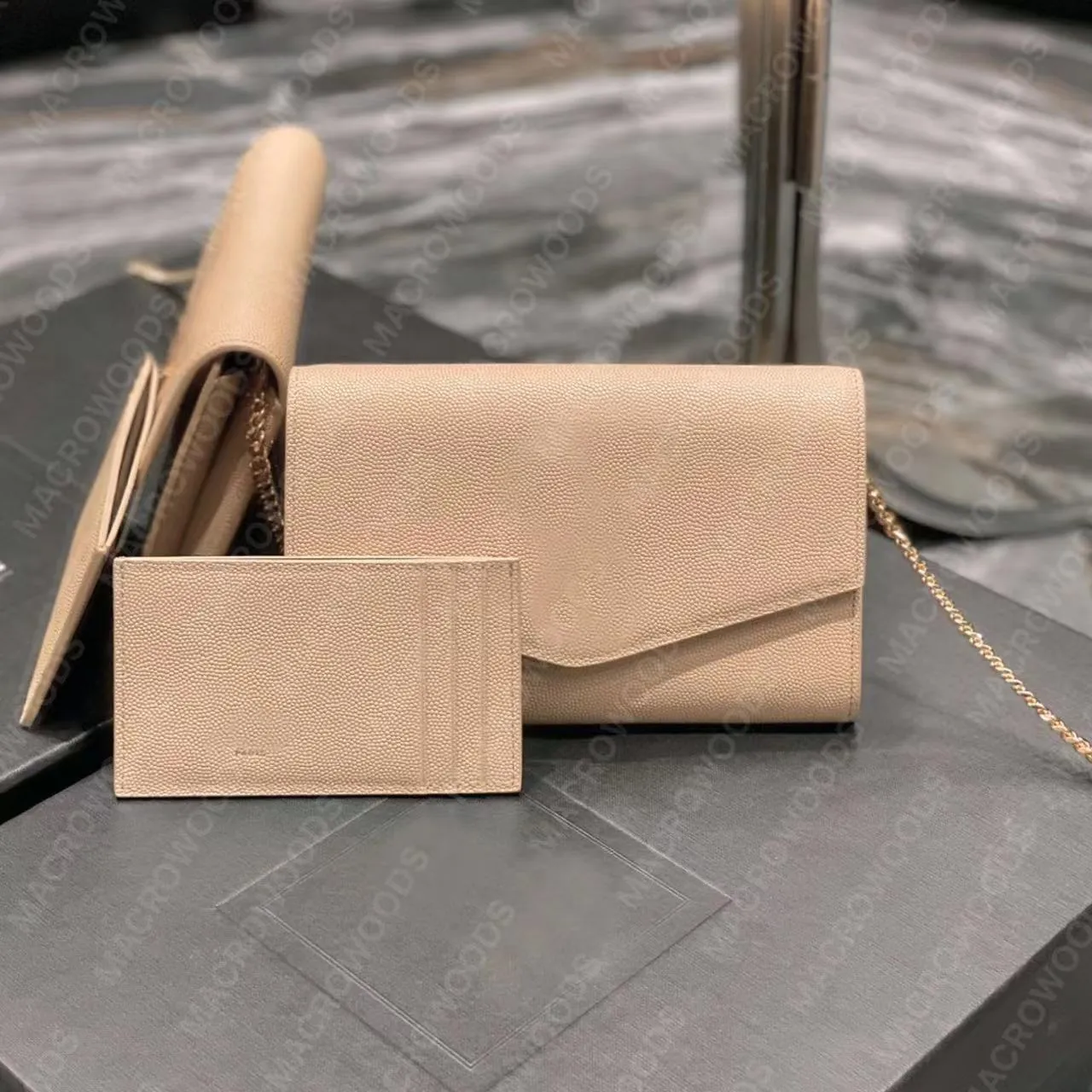 Nude clutch bag with chain discount