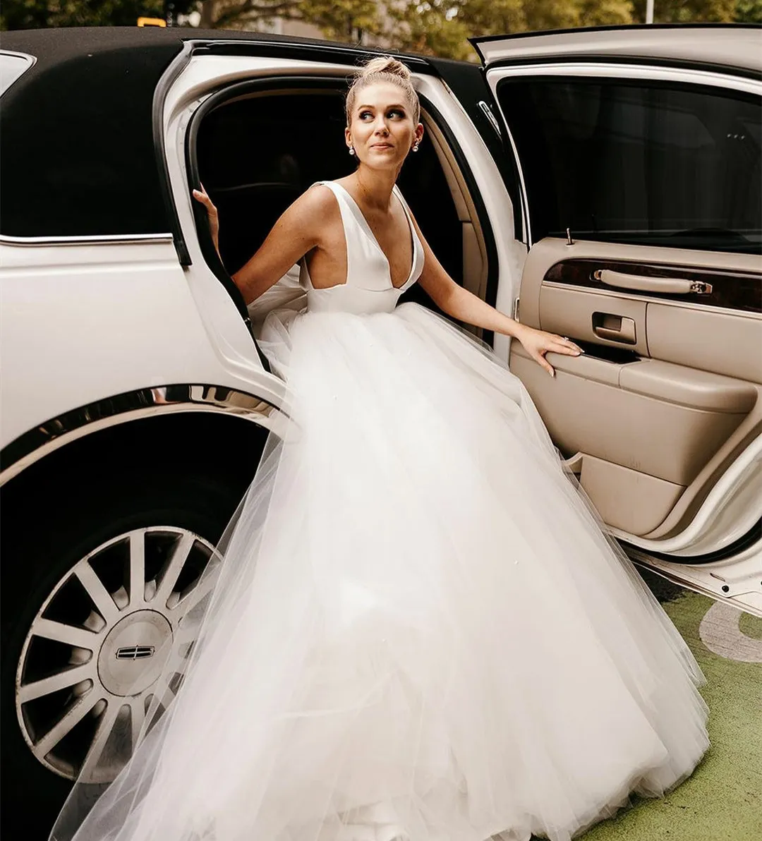 navy blue dress for baby girl The Best A-Line Wedding Dresses for Your Big Day