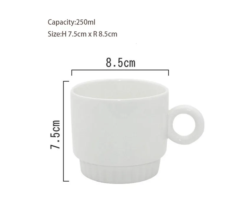 Tazas De Café Para Llevar Disponibles Del Espacio En Blanco Imagen de  archivo - Imagen de objeto, envase: 155122649