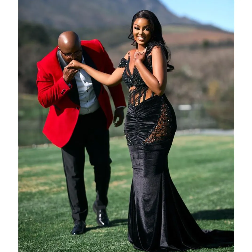 Black Pearls Velvet Trumpet Prom Dress Floor-Length Scoop Neck Evening Gown  from Dhgate Prom Dresses - price 344.0