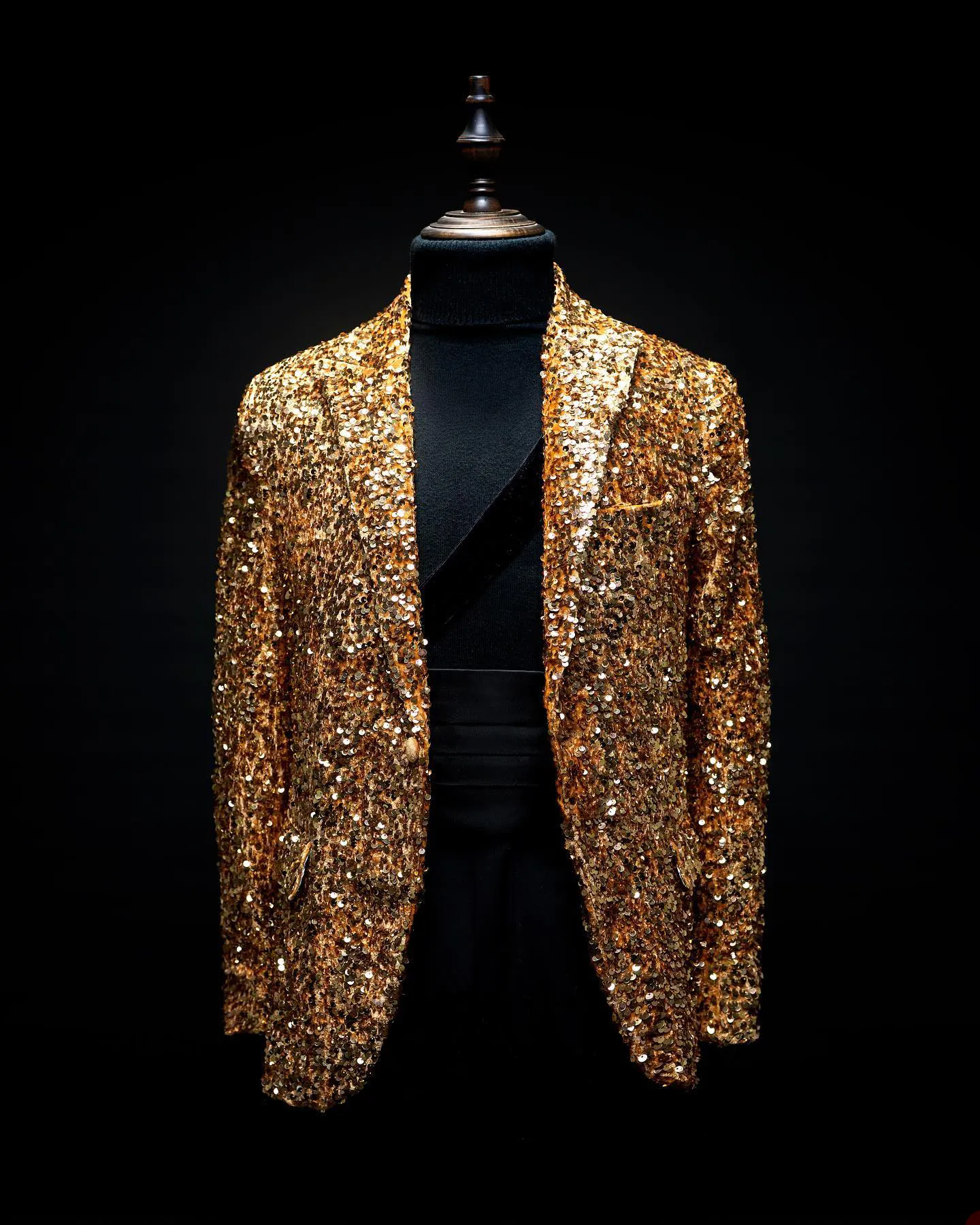 Bling Sequins Tuxedo Jacket For Men Golden Glitter Peaked