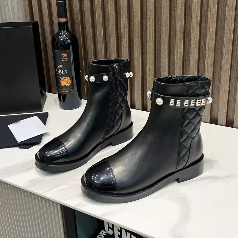 Doc martens slim boot top