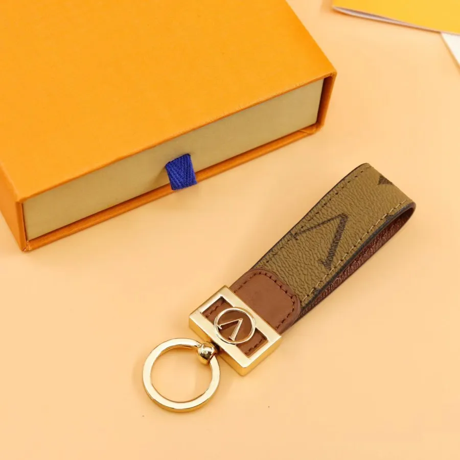 Designer Leather Keychain & Ring Holder For Porte Clef Stylish Mens And