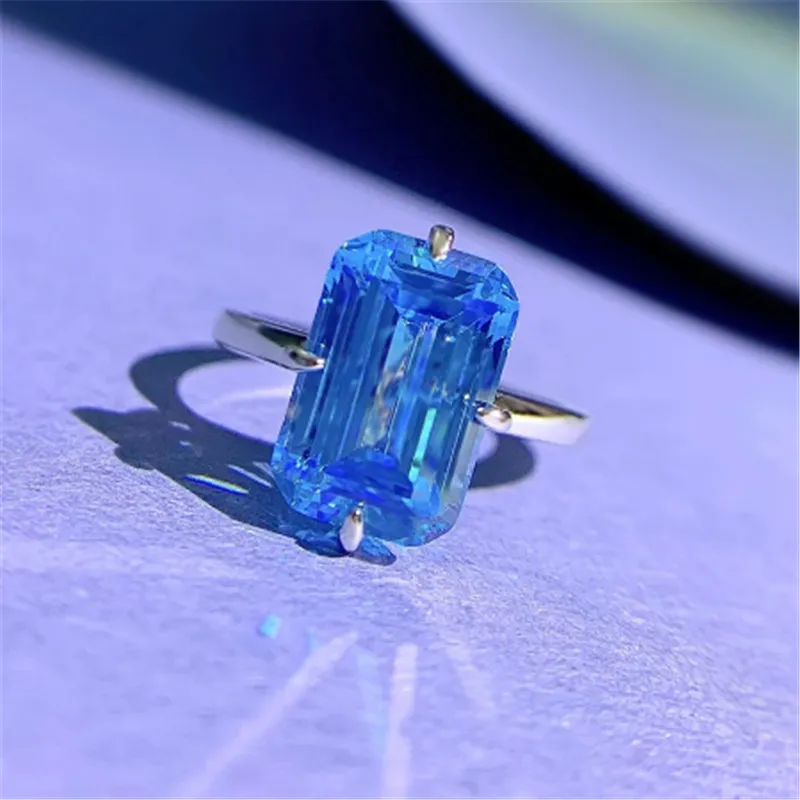 本物のエメラルドリング：アクアマリンとスターリングシルバーリング