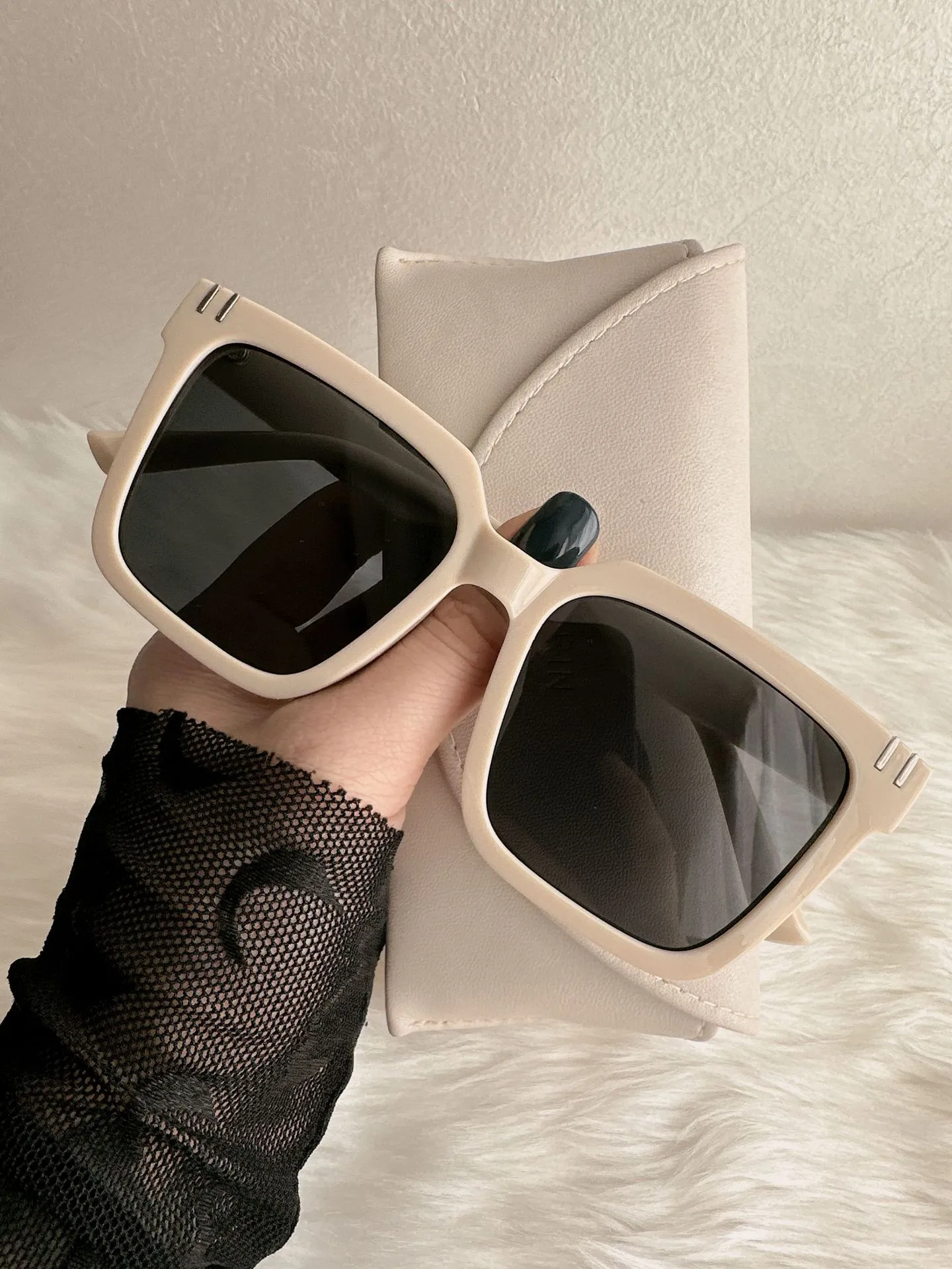 Chic Oversized Square Sunglasses - Creamy White Frame - UV Protection - New! Men main image 2