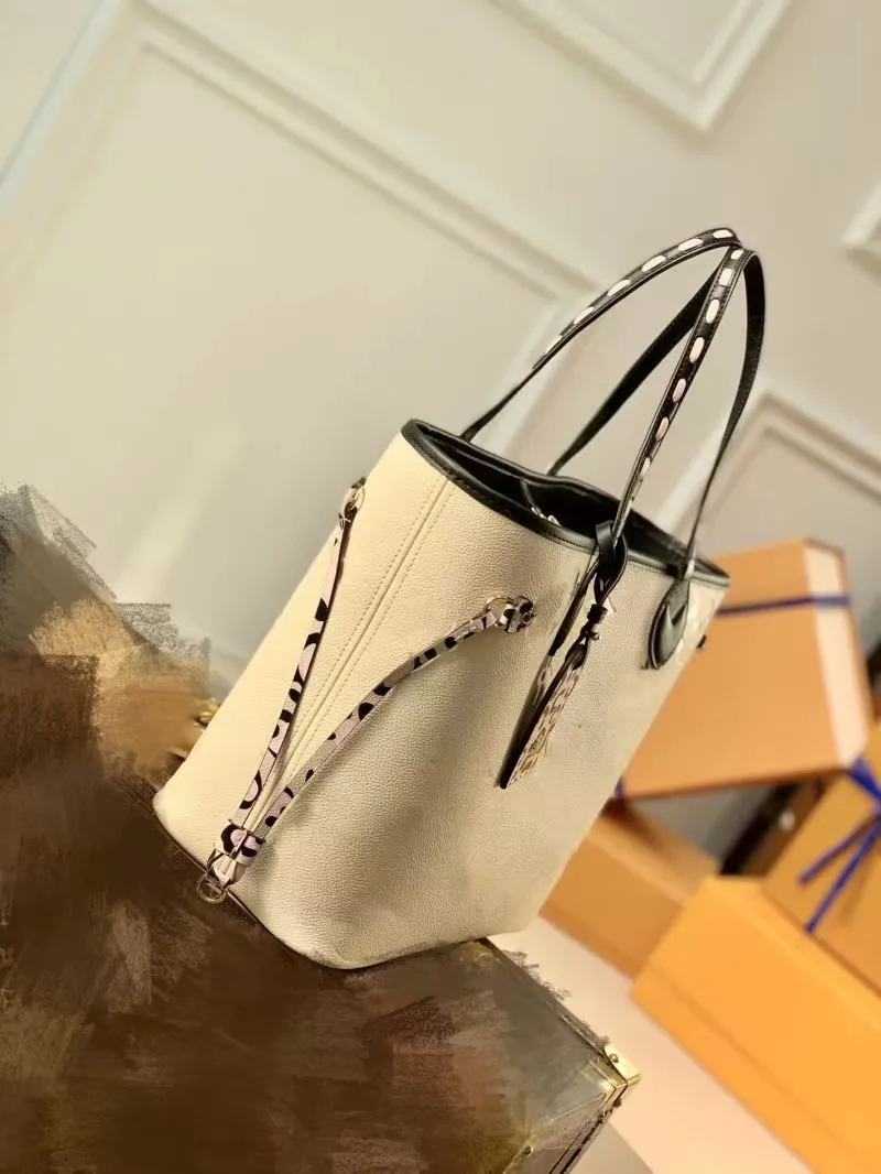 Womens Luxury Designer Handbags Quilted Leather Shoulder Tote Bag Black From Designerbags06 185.5 DHgate.Com