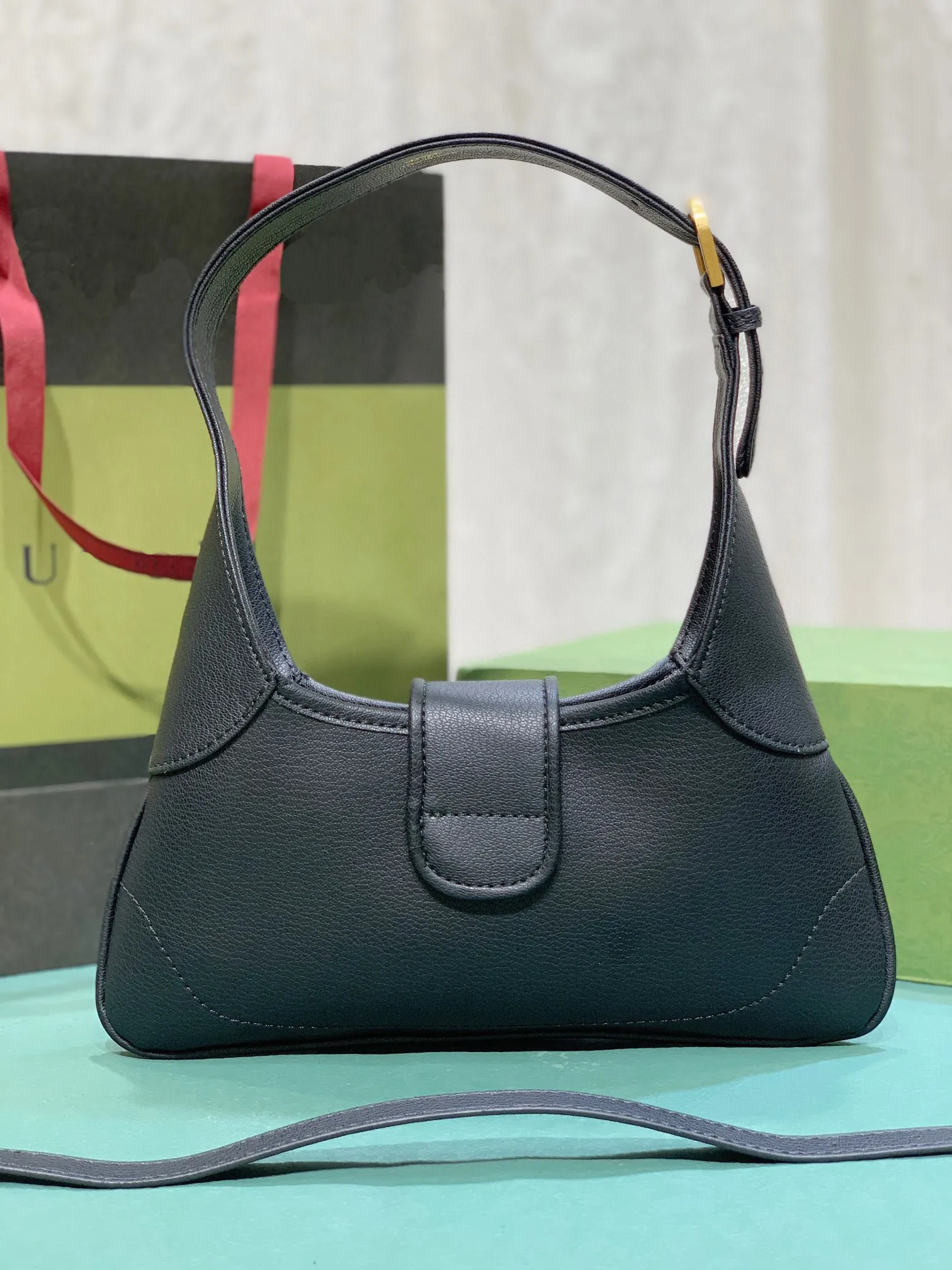 Designer for u bags shop