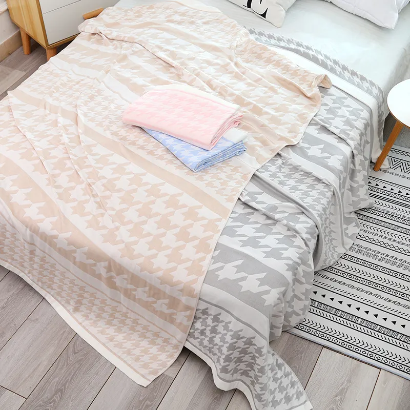 Lightweight single blanket top
