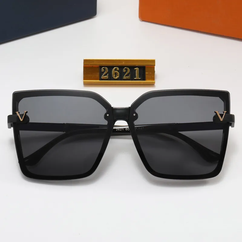 Square on sale type sunglasses