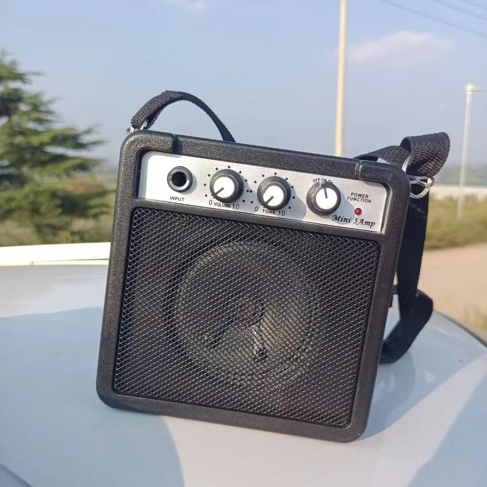 Small guitar amplifier online