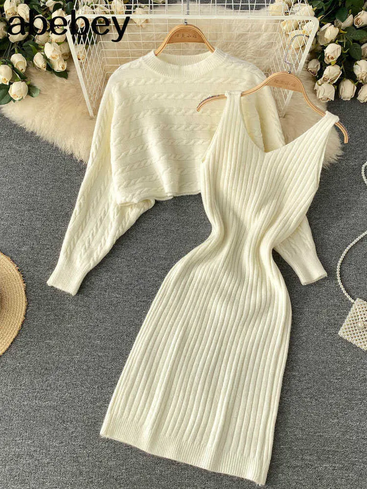 Elegant Slim two piece Knitted Dress Set for Women - High Waist Knitted Sweater Dress for Autumn/Winter Parties (Medium/Long) - P230517