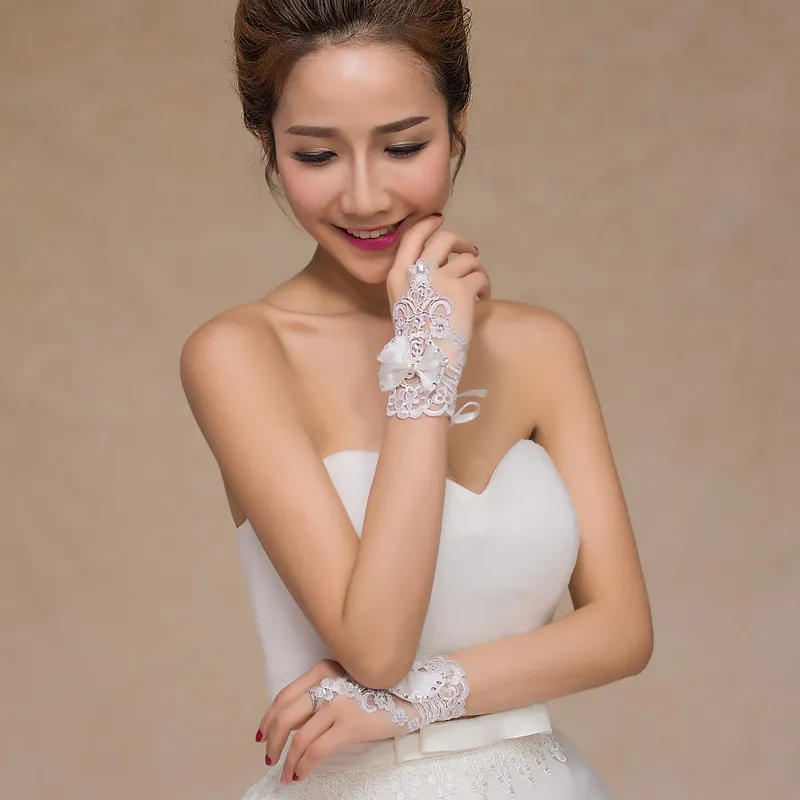 Wedding sales gloves etiquette