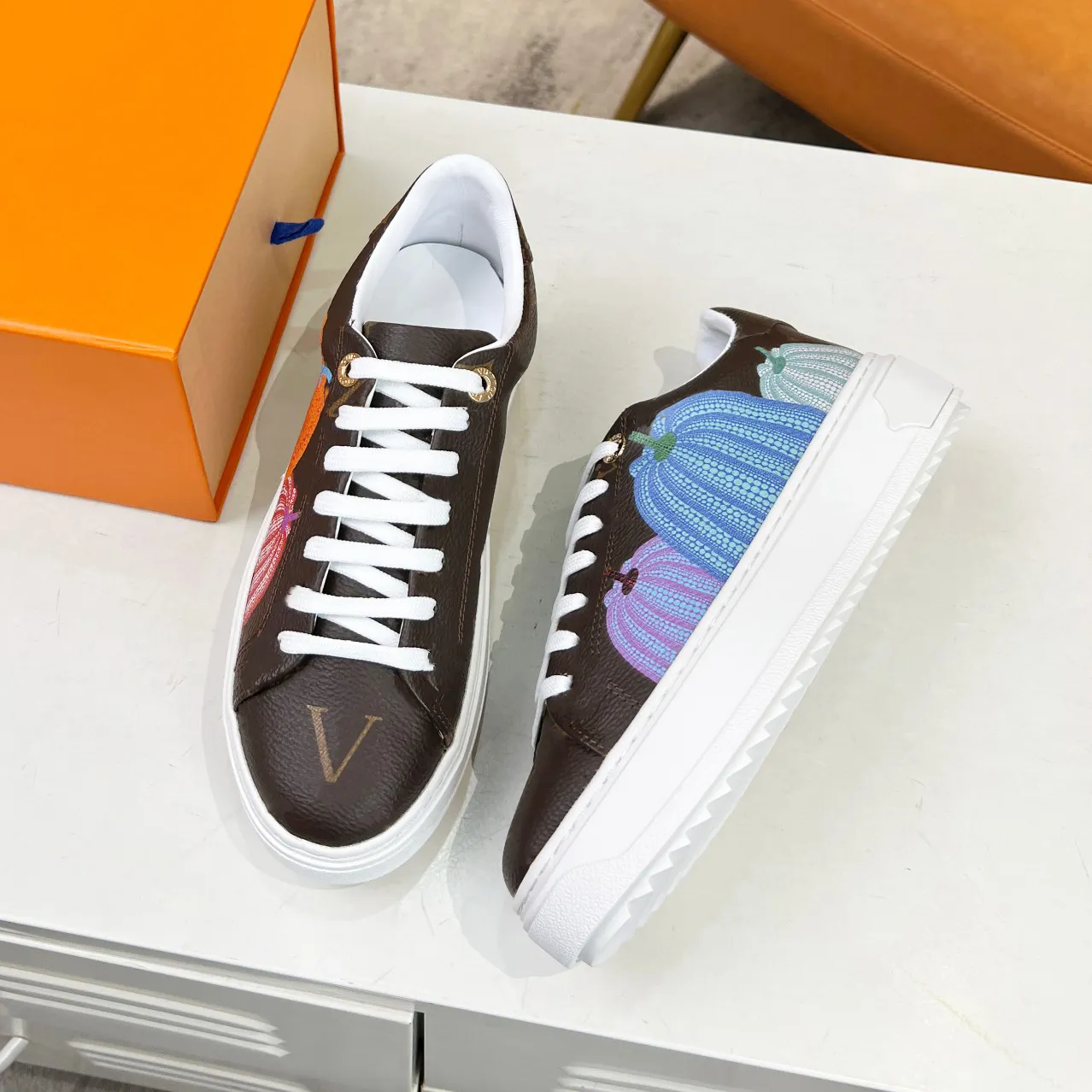 Ss sneaker outlet