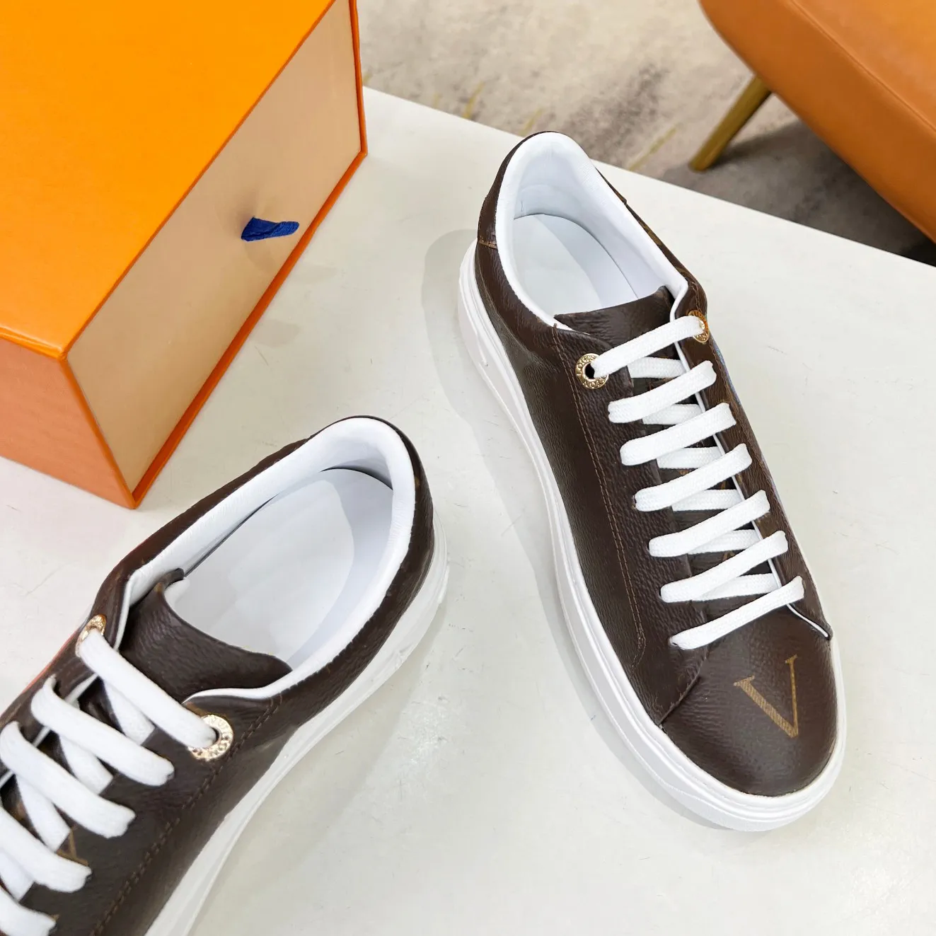 Louis bereft vuitton forever sneakers