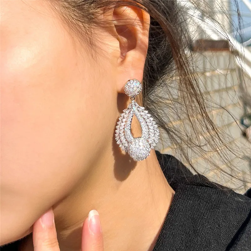 Lustrous 14K Gold Wholesale Cubic Zirconia Clip-On Teardrop Wedding Earrings - Mariell Bridal Jewelry & Wedding Accessories