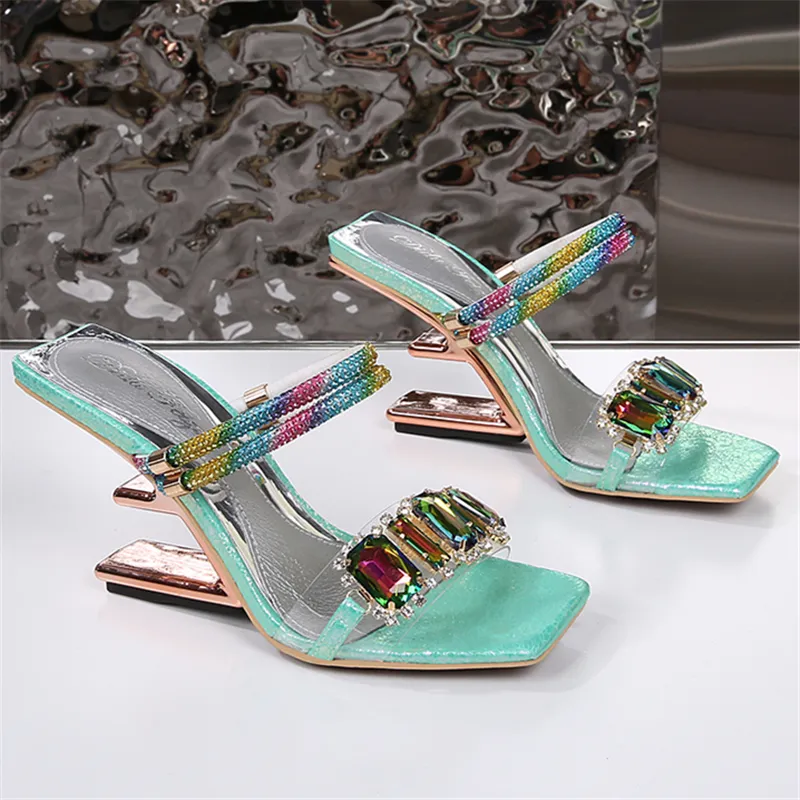 Sandali verdi eleganti top