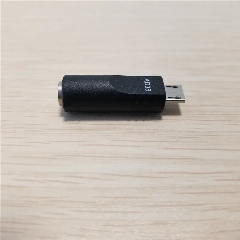Cavo Adattatore Da Micro USB Femmina A DC Maschio 3.5x1.35mm 23cm - Foto 2