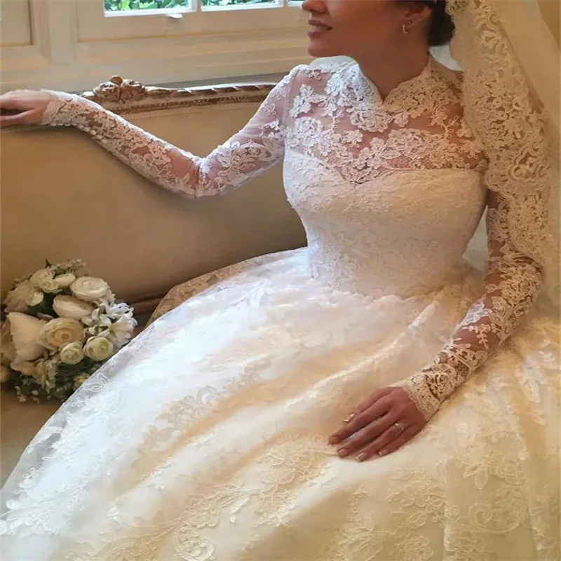 Vestido de Noiva Princesa com Renda