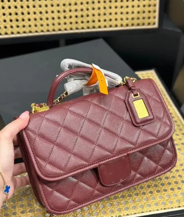 Vintage shoulder bag designer hotsell
