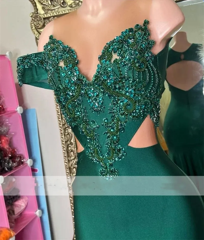 Green Diamonds Black Girl Green prom dresses 2023 with Beads, Crystals, and Rhinestones - Perfect for Birthday Parties and Evening Events - New