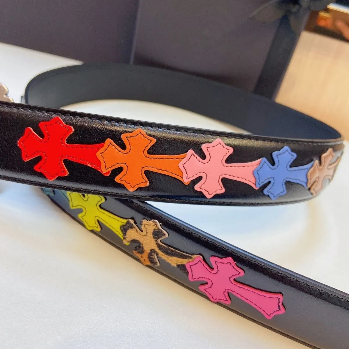 DHgate.com:Mens Tree Gum Leather Heart Belt - Colorful Cross DHgate.com:Mens Tree Gum Leather Heart Belt - Colorful Cross