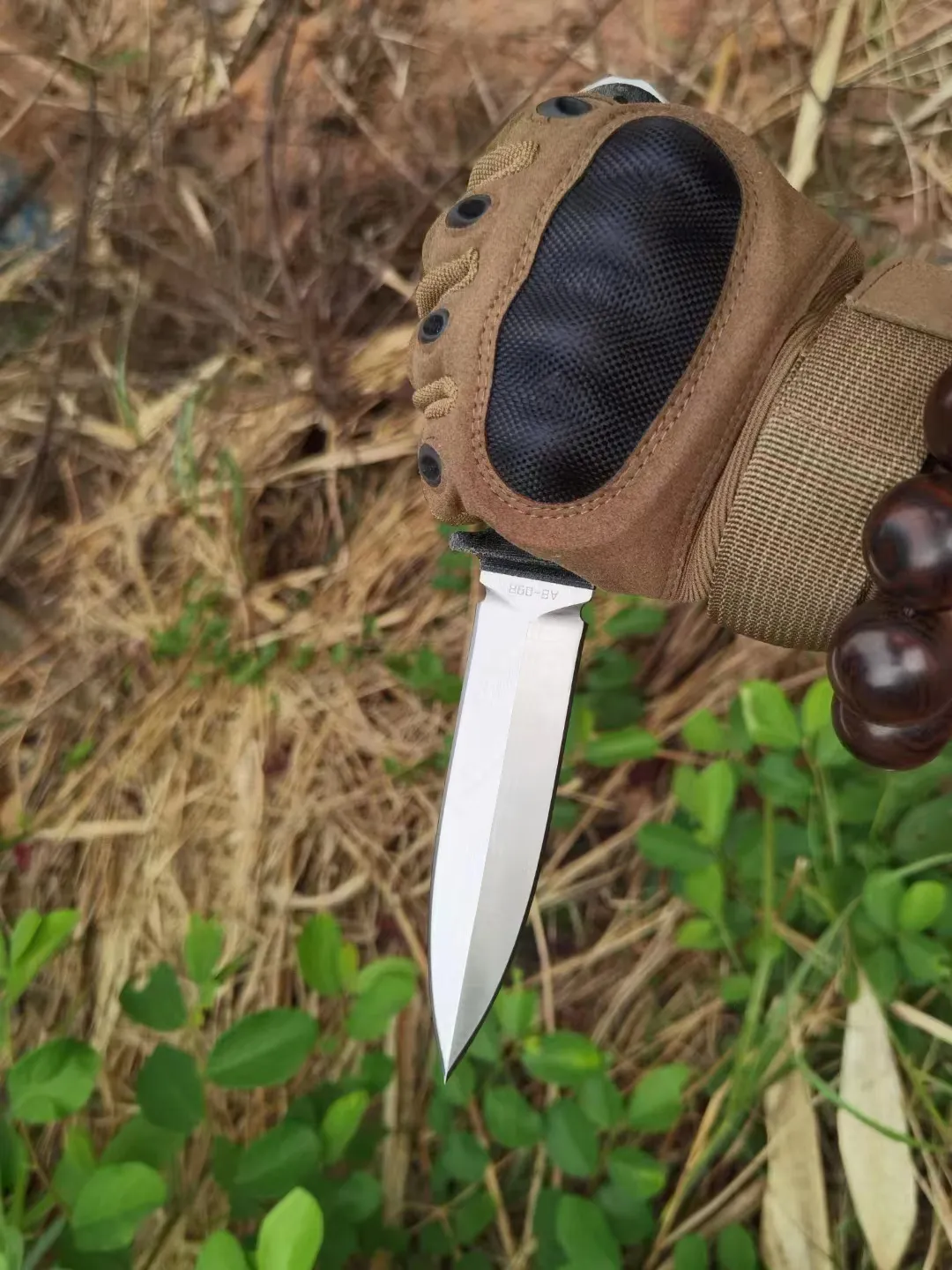 High End Fixed Blade Knife: A8 Satin Double Edge Blade, Full High End Fixed Blade Knife: A8 Satin Double Edge Blade, Full