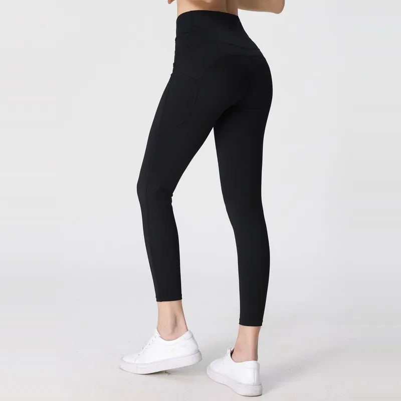 3/4 Running Leggings With Pockets Women's Capri Leggings Side