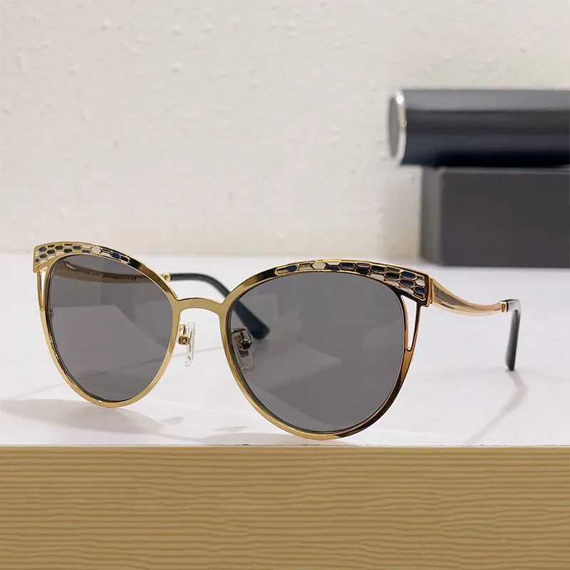 Polarized Cat Eye Sunglasses for Men and Women with Titanium  display picture 3