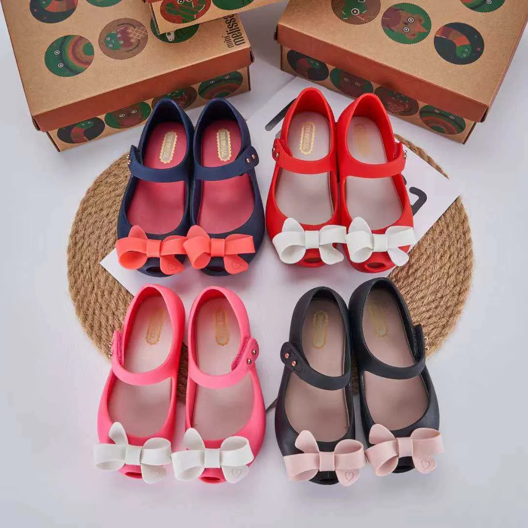 2023 Melissa Baby Kids New Lace Up Bow Fish Mouth Sandals Girls Fragrant Jelly Shoes Beach Princess Girls Shoes HMI132HKD230701 1 949 DHgate