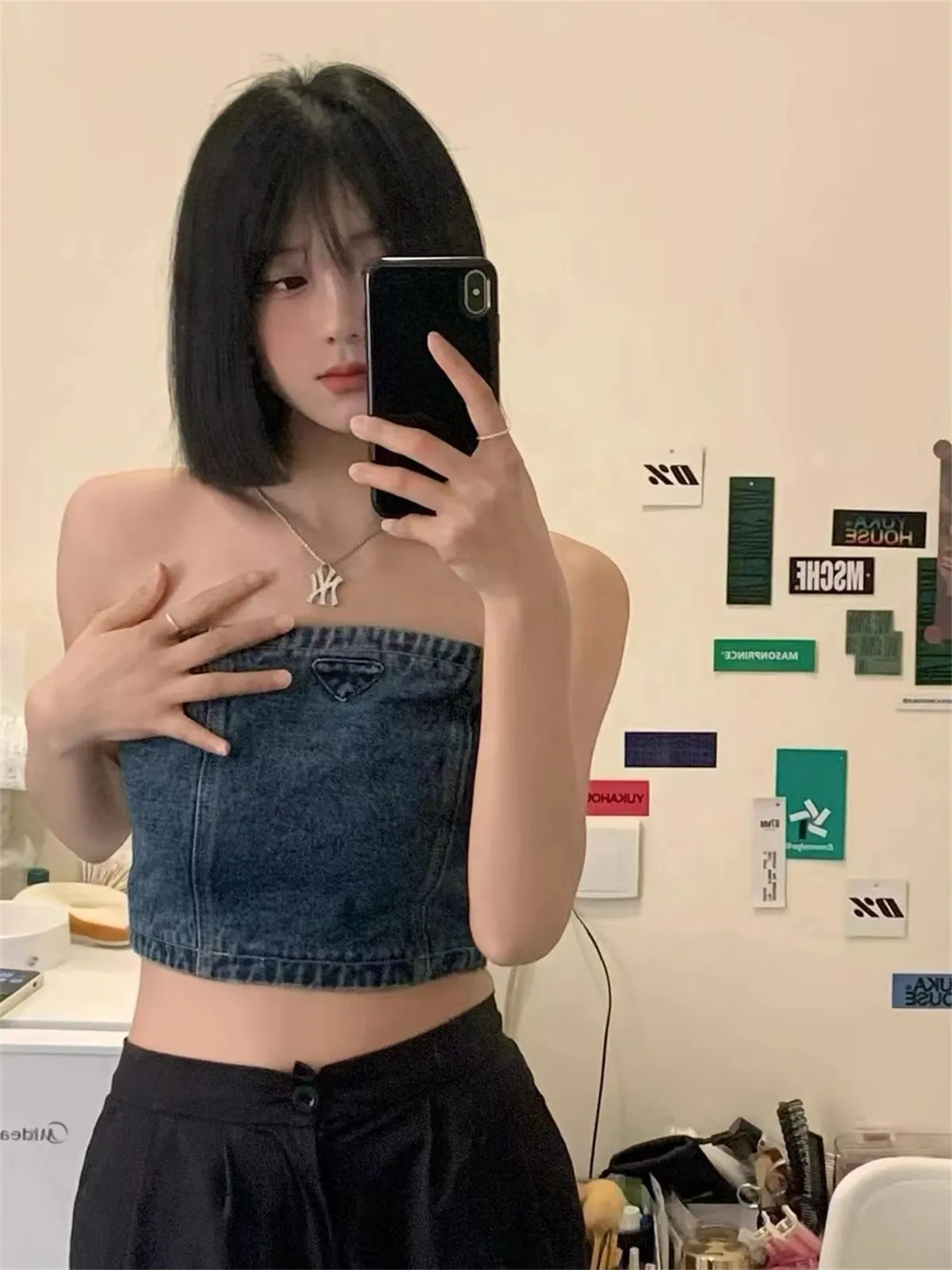 女性のセクシーなトップス：リブ付きタンクトップデニムショーツセット