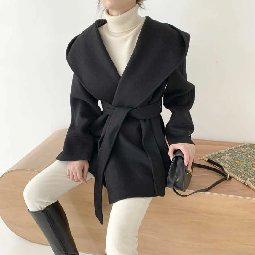 na.e Belted Straight Coat