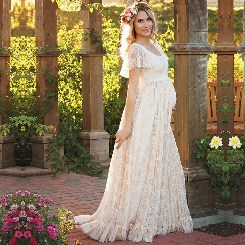 wedding dresses for pregnant women