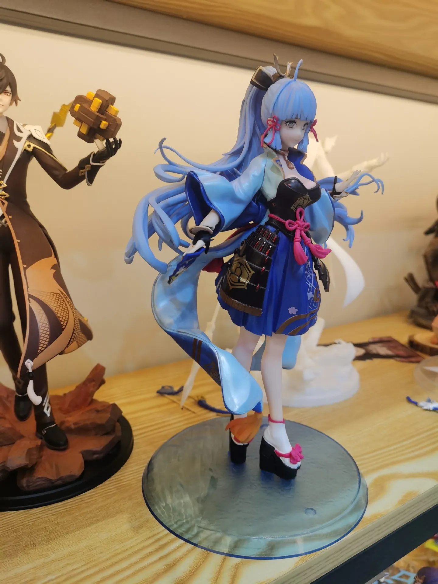 Genshin Impactアニメ像：25cm Kamisato Ayaka GK PVCアクション