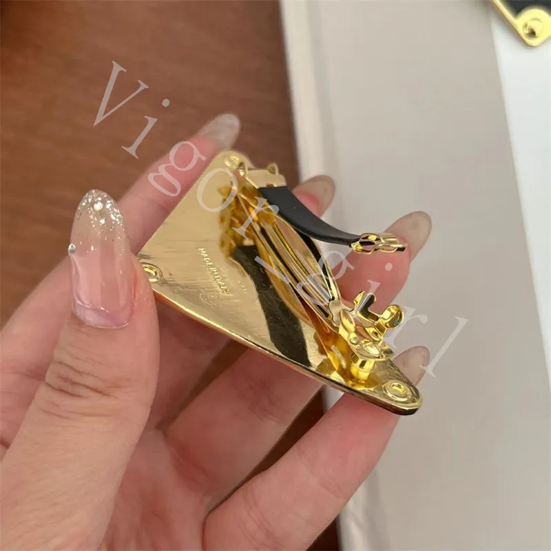Designer Girl Hair Pins Luxury Barrettes Designers DAL 1913 Triangle Brand Alloy Spring Clamp Popular With Single Box Simple Temperament With 