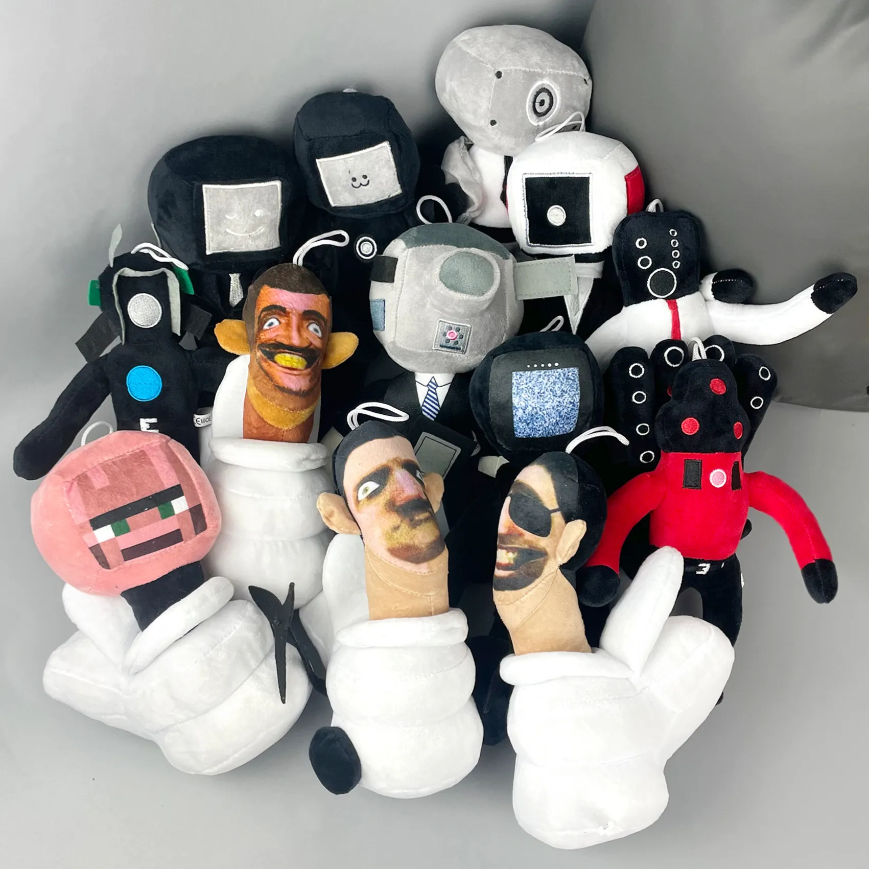 2023 HOT Skibidi Toilet Spider Toiletman Plush Stuffed Dolls Toys Kids Fans  Gift