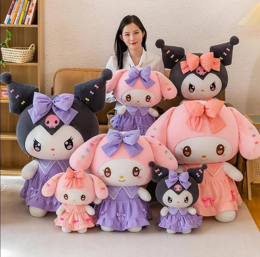 Sanrio Kuromi ドレスアップドール ぬいぐるみセット 最新の新しい弓Kuromiメロディードレスアッププリンセスのぬいぐるみ