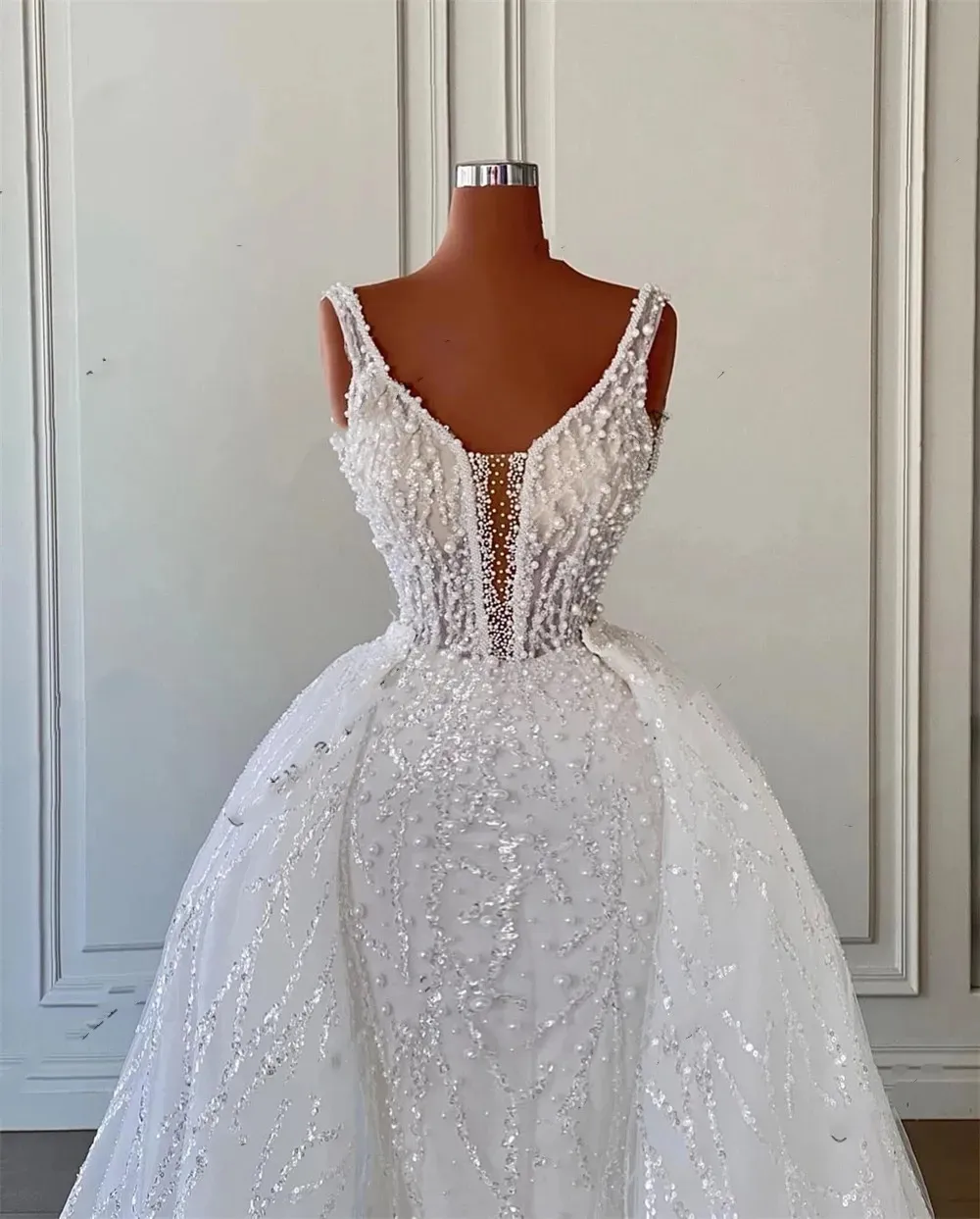 35+Trendy Engagement Dresses For Brides To Be
