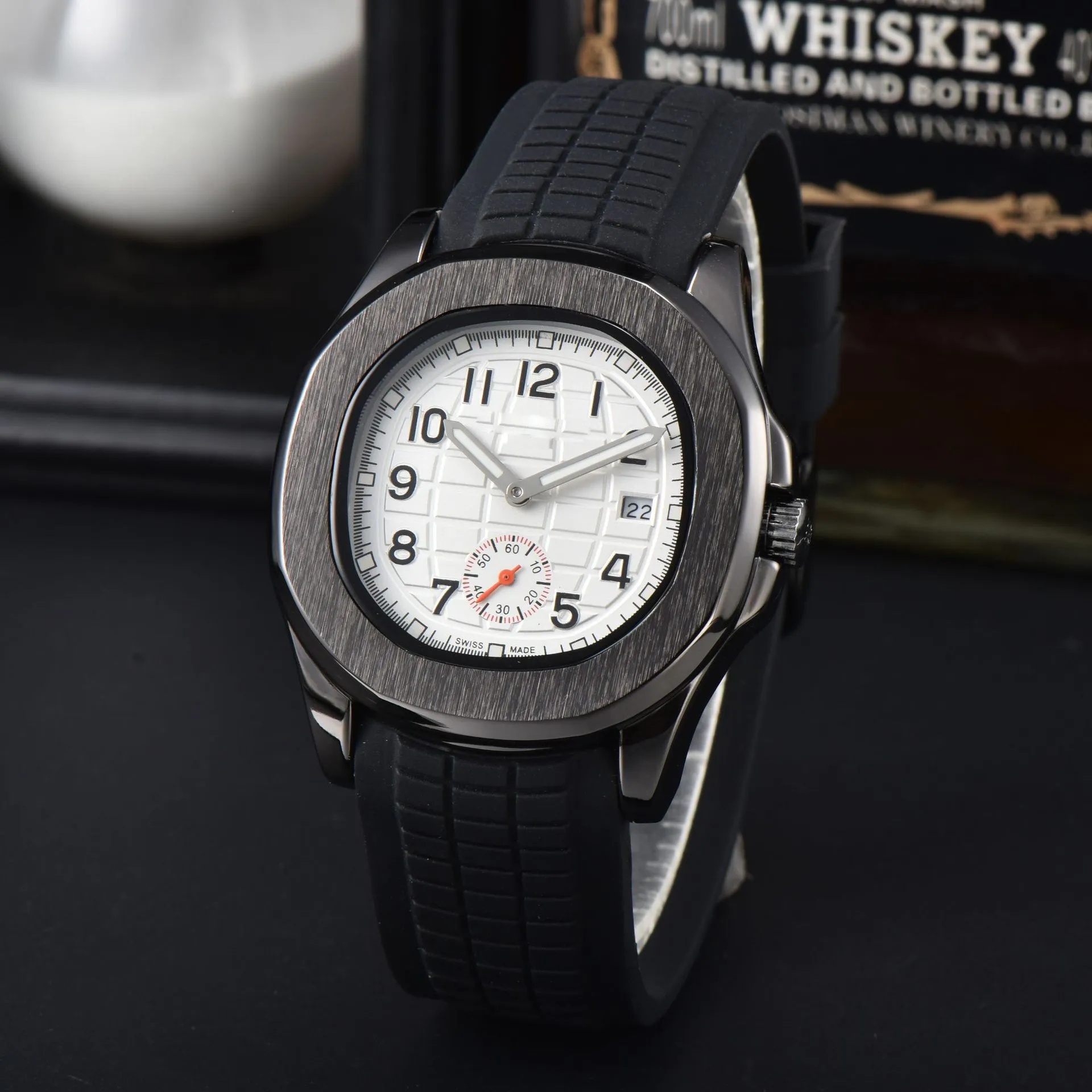 Men's quartz watch 42mm leather Rubber strap blue black sapphire watch super bright luxury belt watches Belt full function moon