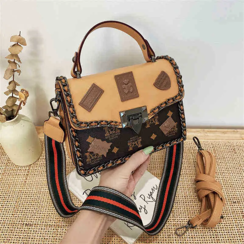 2023 Top Design Luxury Bags high quality Evening and badge small broadband old flower Shoulder Messenger trend