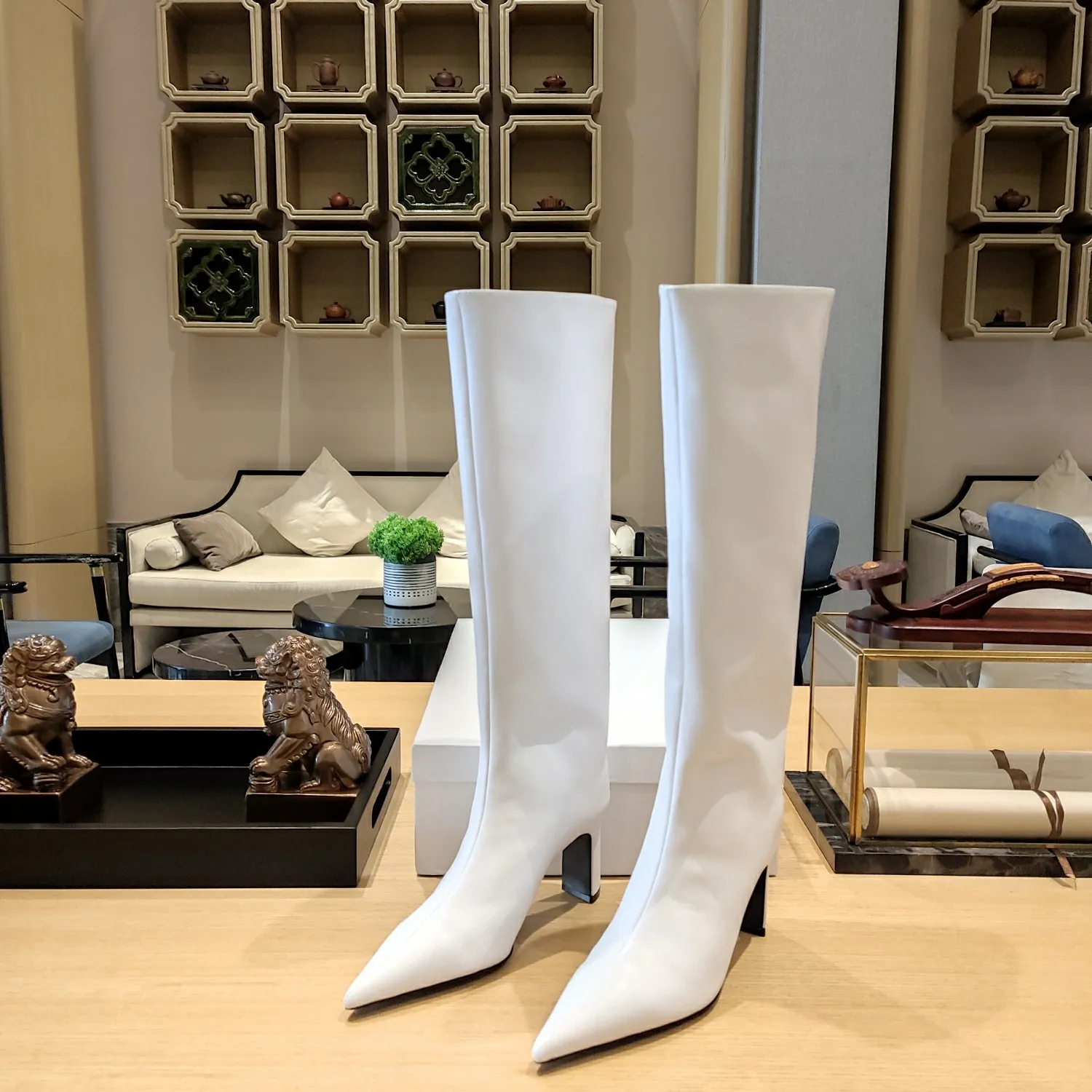 Luxury knee high boots 2025