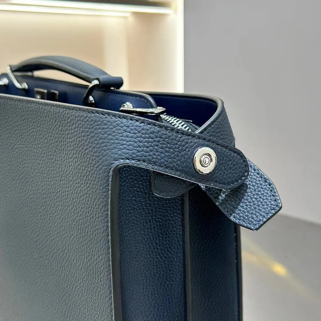 New Men Briefcase Peekaboo Iseeu Classic Leather Handbag Business Laptop Bag Messenger Bags computer handbag with strap 38cm