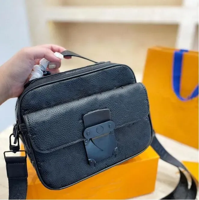 Small travel bag for men sale