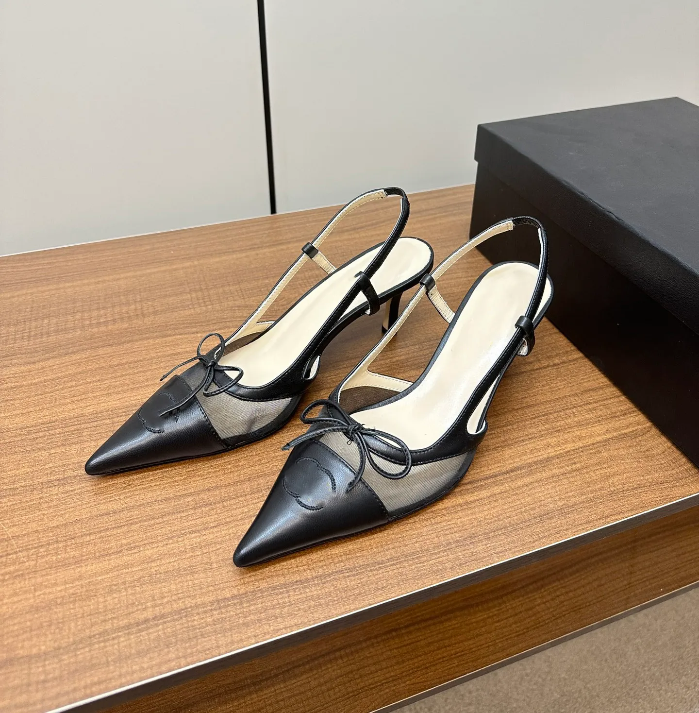 Newest Top Quality Women pumps High Heels Pointy bow mesh sexy sandals Luxury slingback Classic Kitten heel Designer High Quality Single Shoes Big