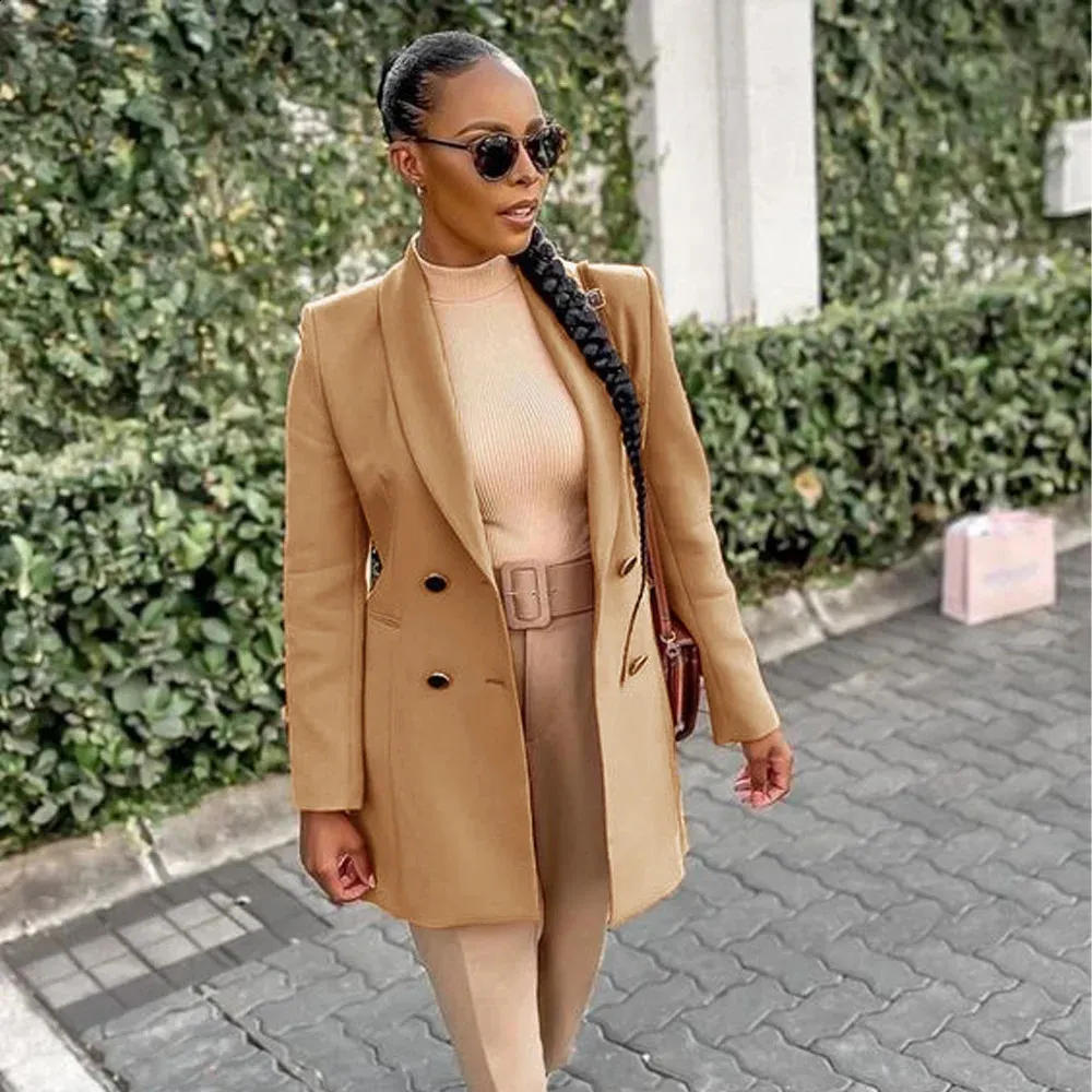 Double-Breasted Woolen Blazers: Stylish Winter Outerwear for Women