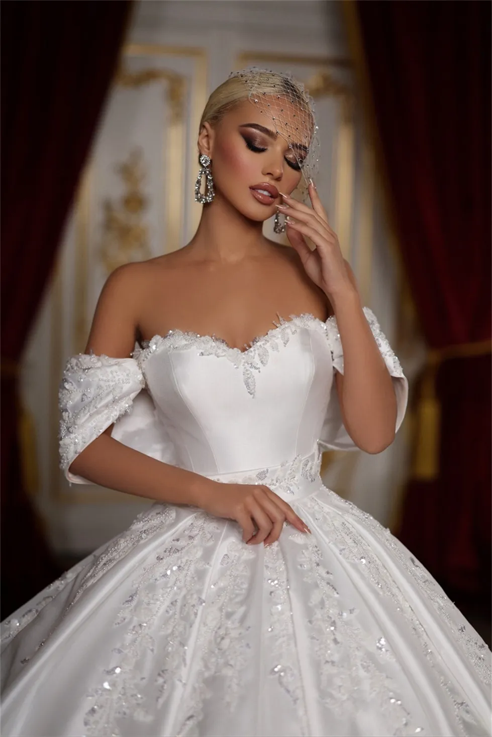 Princess White Satin Wedding Dresses Ball Gown Off Shoulder Short Sleeve  Lace Appliques Mariage Bridal Gowns Vestido De Noiva From Missboutique,  $158.57 | DHgate.Com, image size:979x1468