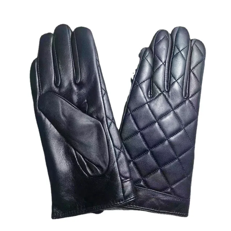 Winter Wrist Gloves Classic Pattern with gold C Women's Fashion Sheepskin Touch Screen Gloves Winter Warm Leather Outdoor Cycling Wholesale Soft Leather